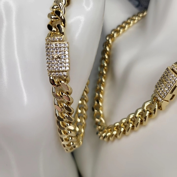 Monoco style laminated 14k necklace & bracelet set - Picture 2 of 2